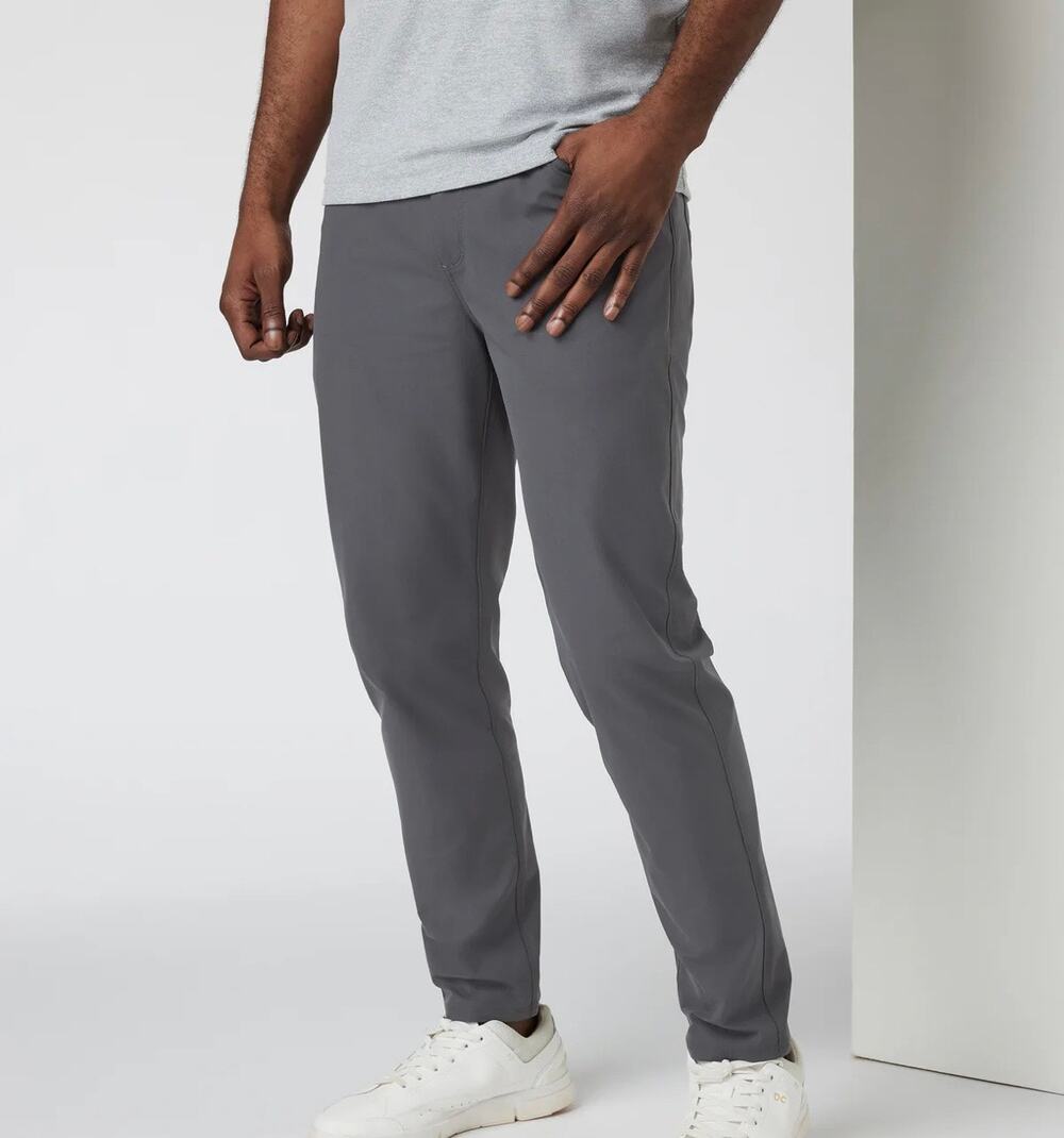 Vuori men’s meta performance chino pants  stretch gray size 32. Style V430
